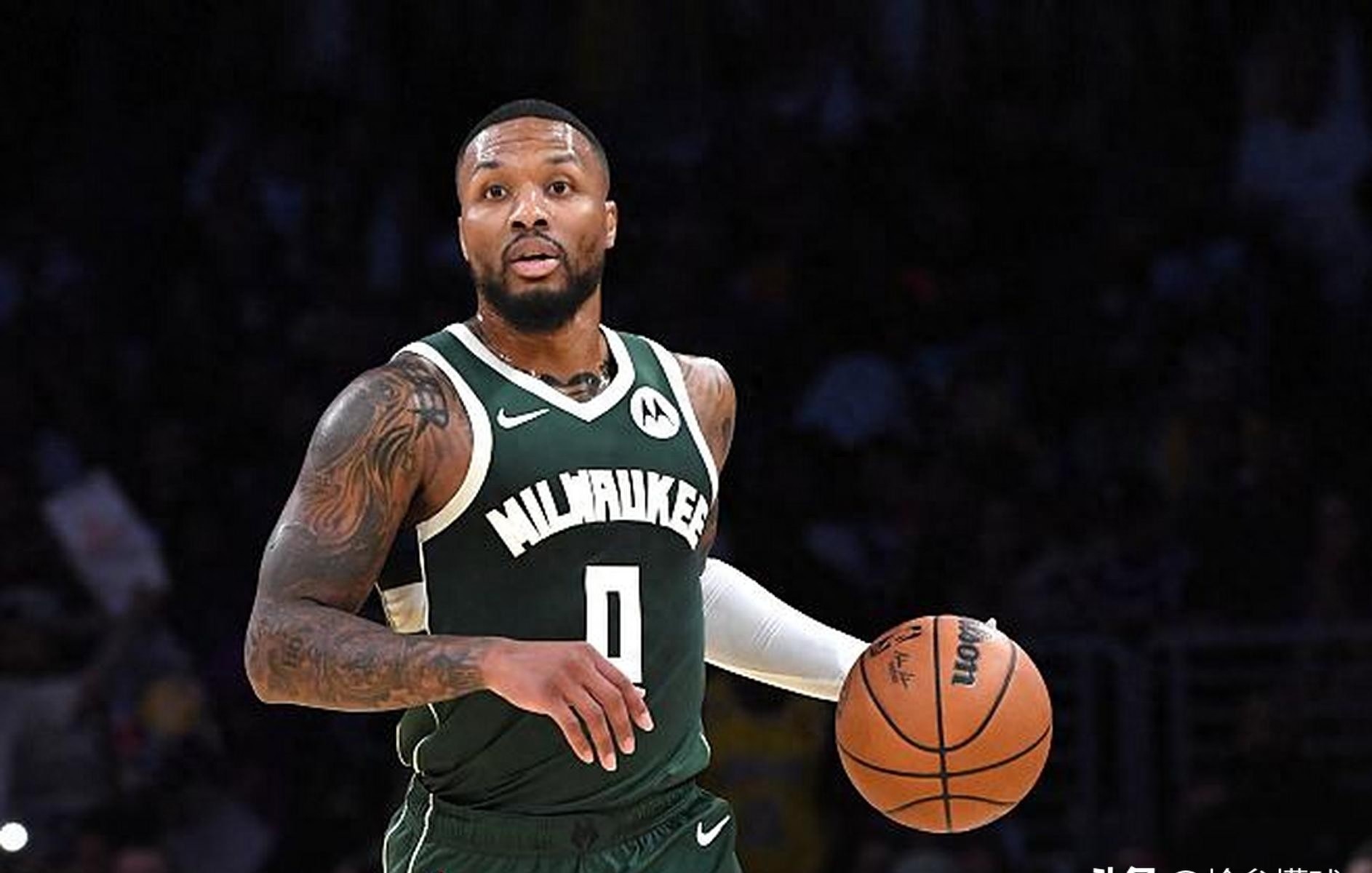 Leyu Sports-NBA季后赛倒计时，密尔沃基雄鹿赛后调整名单，细节引发关注，球迷炸锅，年轻球员得到机会的简单介绍